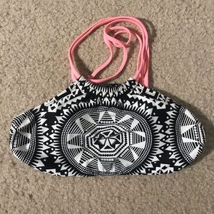 Black and white bikini top.